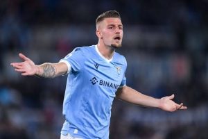 United have four players. In the Sergej Milinkovic-Savic swap, Lazio might consent.
